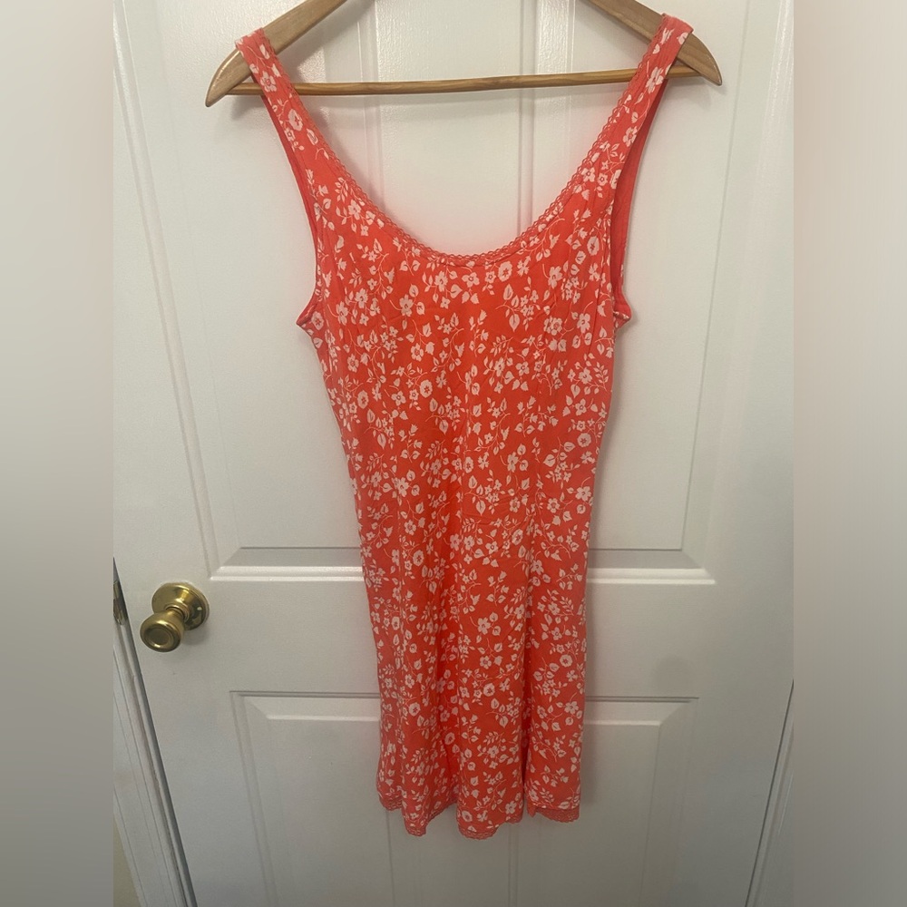 Women’s Abercrombie and Fitch orange and white floral low back dress size small